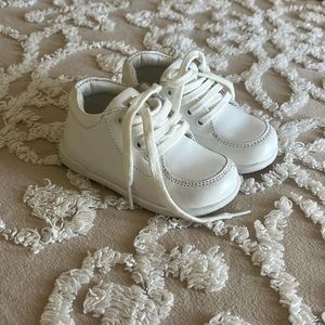 Stride Rite white patent leather toddler boy dress size 4